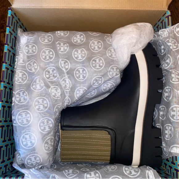 Tory Burch Hurricane Boot / Perfect Black/Olive - Picture 3 of 6